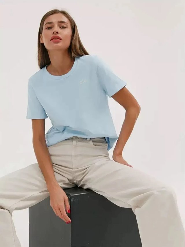Alo Tee: seller detail photo 9