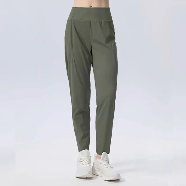 Alo Yoga Trousers High-Waisted Tapered Performance product detail image 9