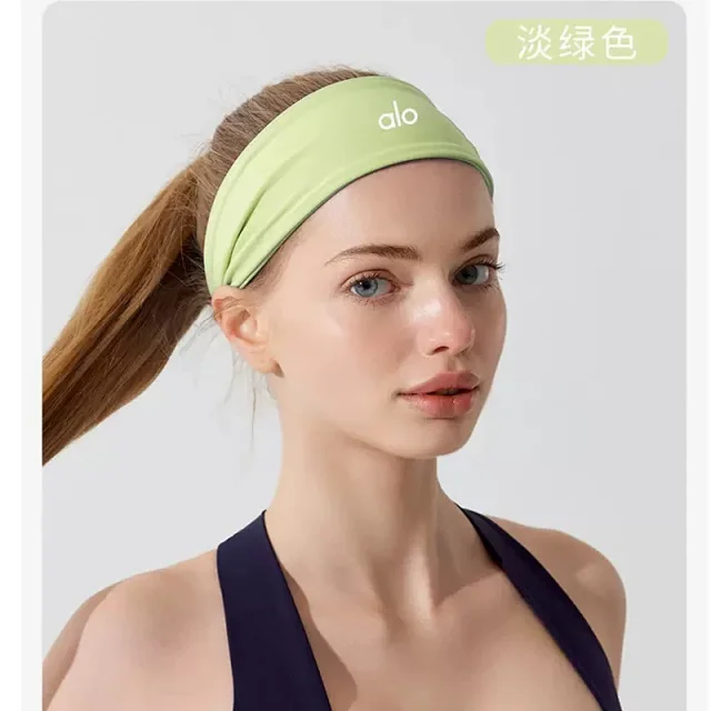 Alo Hats Wide Elastic Yoga Headband product detail image 4