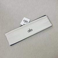 Alo Headband — seller photo 9