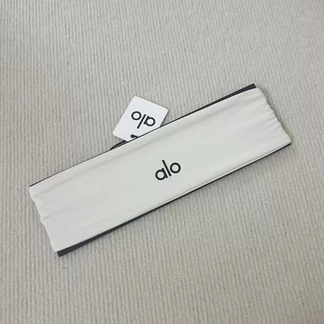 Alo Headband: seller detail photo 8