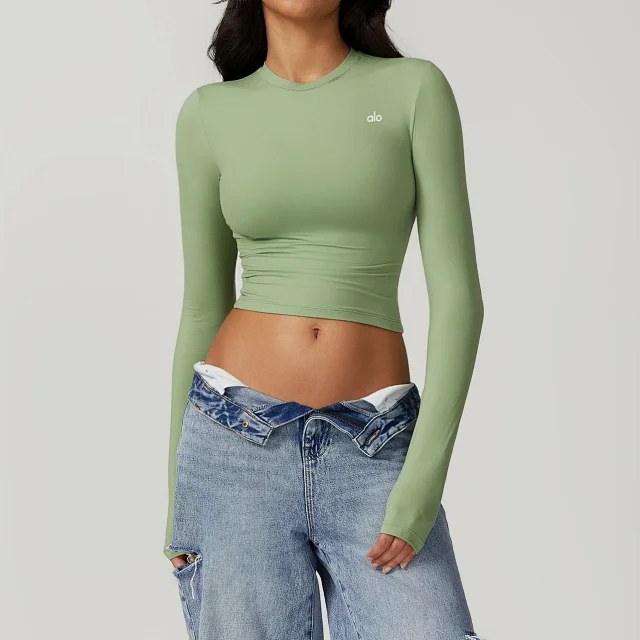 Alo Shirts Cropped crew-neck long-sleeve top product detail image 6