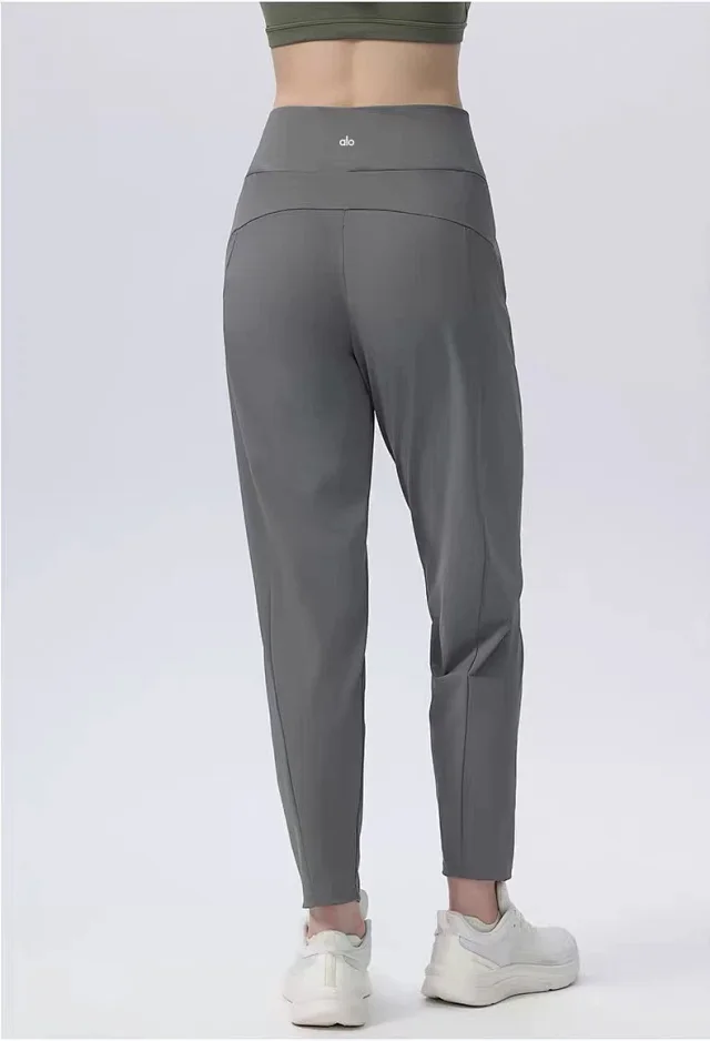 Alo Yoga Trousers High-Waisted Tapered Performance product detail image 15