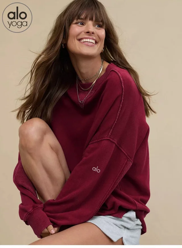 Alo Yoga Hoodies & Sweatshirts Oversized drop-shoulder crewneck sweatshirt product detail image 10