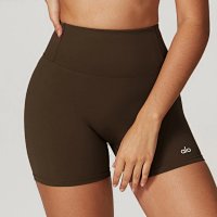 Alo Short — seller photo 9