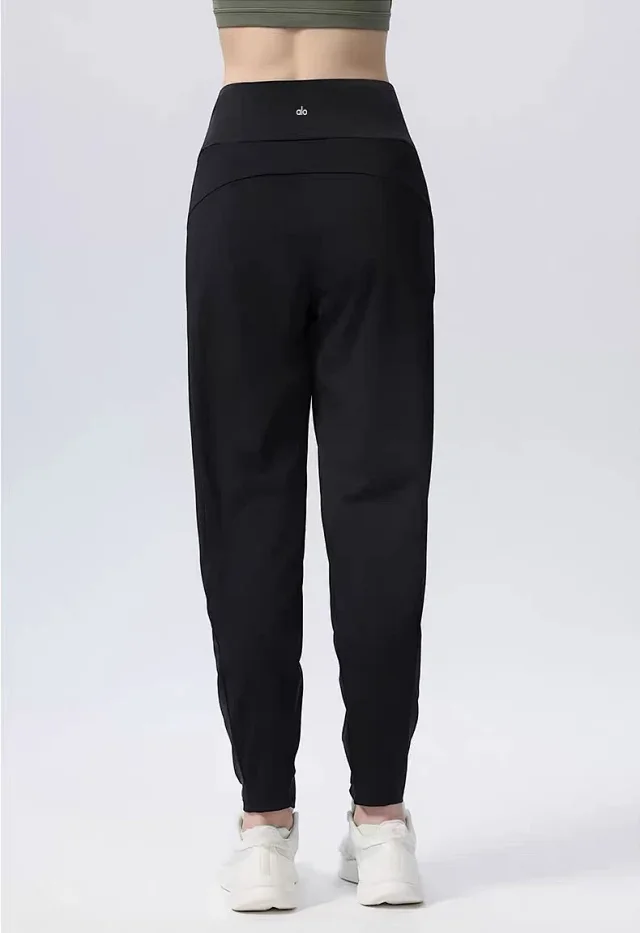 Alo Yoga Trousers High-Waisted Tapered Performance product detail image 27