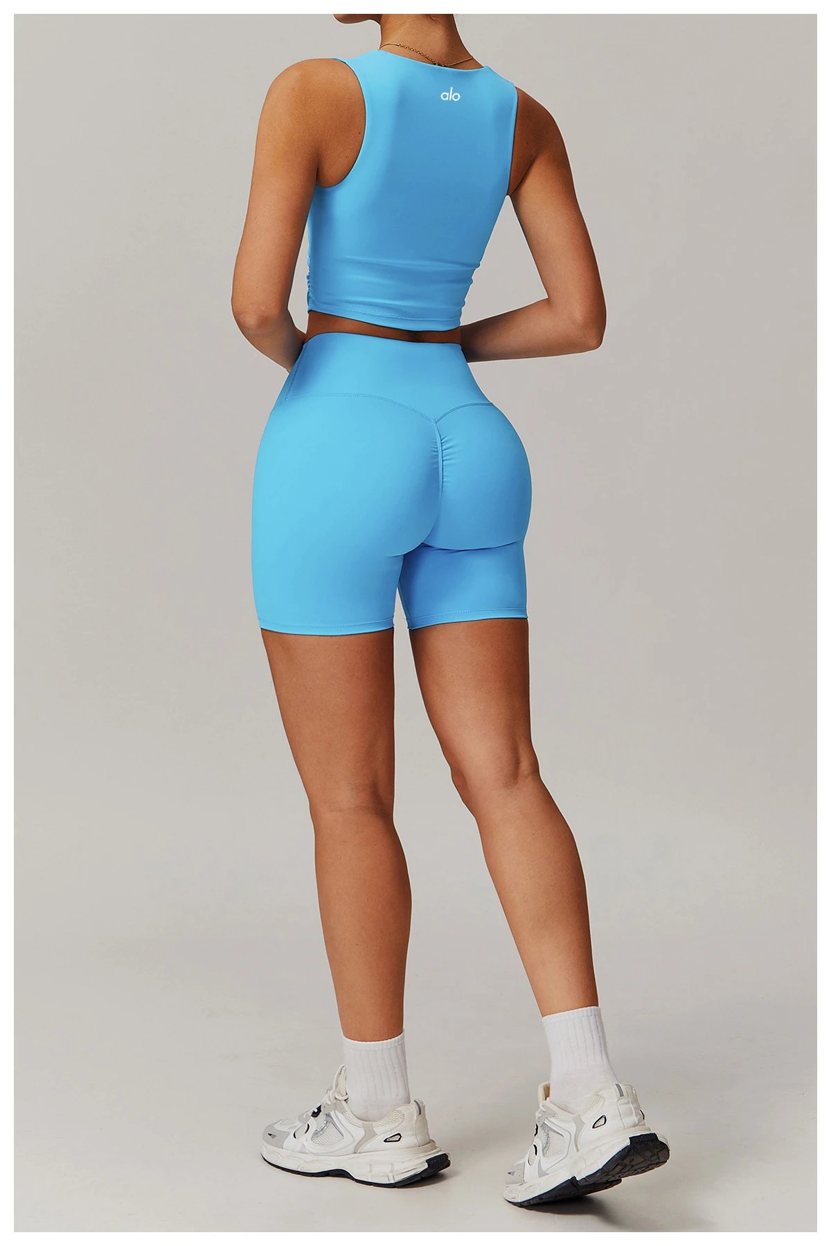 Design Square Neck Ruched Crop Top in Sky Blue Activewear - 17