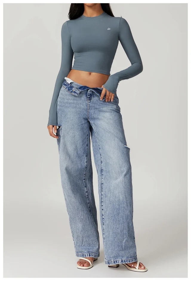 Alo Shirts Cropped crew-neck long-sleeve top product detail image 35