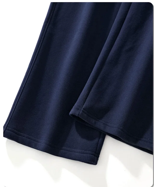 Alo Yoga Hoodies & Sweatshirts Pullover Hoodie with Kangaroo Pocket product detail image 45