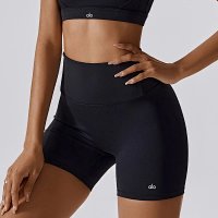 Alo Short — seller photo 8