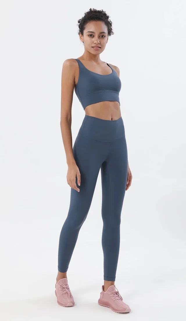 Alo Underwear Crisscross Back Sports Bra product detail image 27