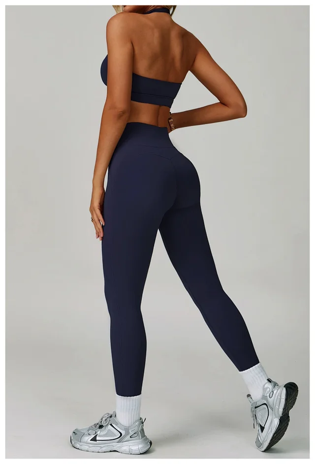 Alo Yoga Matching Sets Halter sports bra and high-waisted bottoms set product detail image 46
