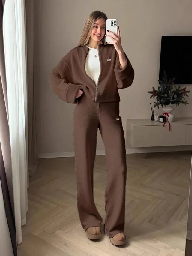 Alo Tracksuits Knitted zip-up jacket and wide-leg trousers set product detail image 2