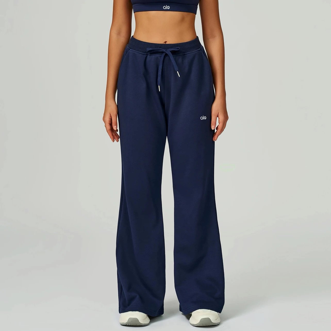 Alo Yoga Trousers Drawstring Wide-Leg Pocket image 6