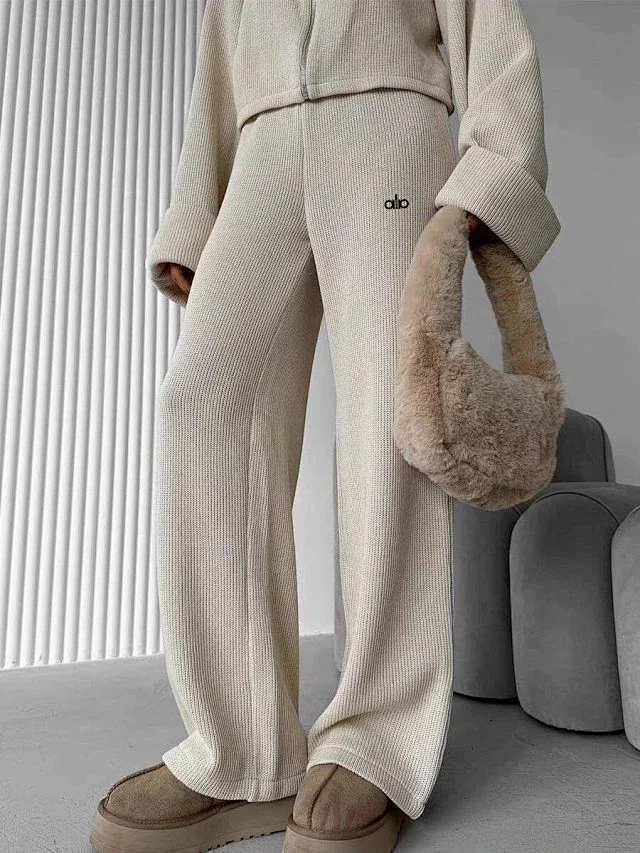 Alo Tracksuits Knitted zip-up jacket and wide-leg trousers set product detail image 18