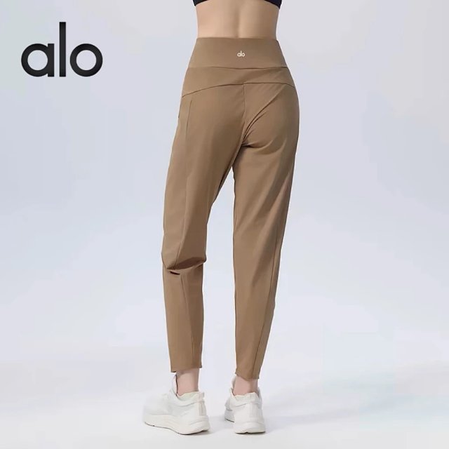 Alo Pants: seller detail photo 1