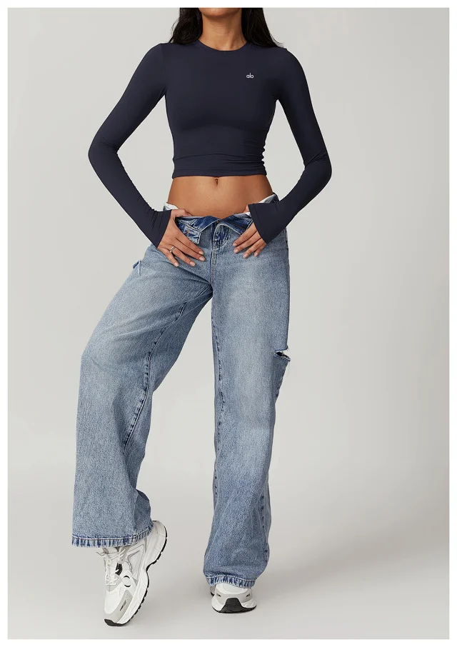 Alo Shirts Cropped crew-neck long-sleeve top product detail image 50