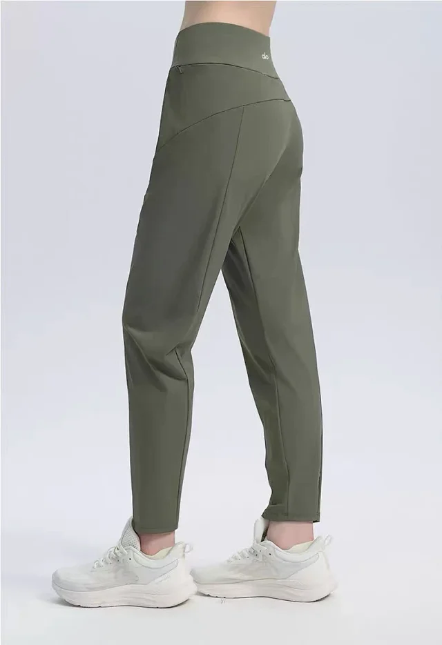 Alo Yoga Trousers High-Waisted Tapered Performance product detail image 19