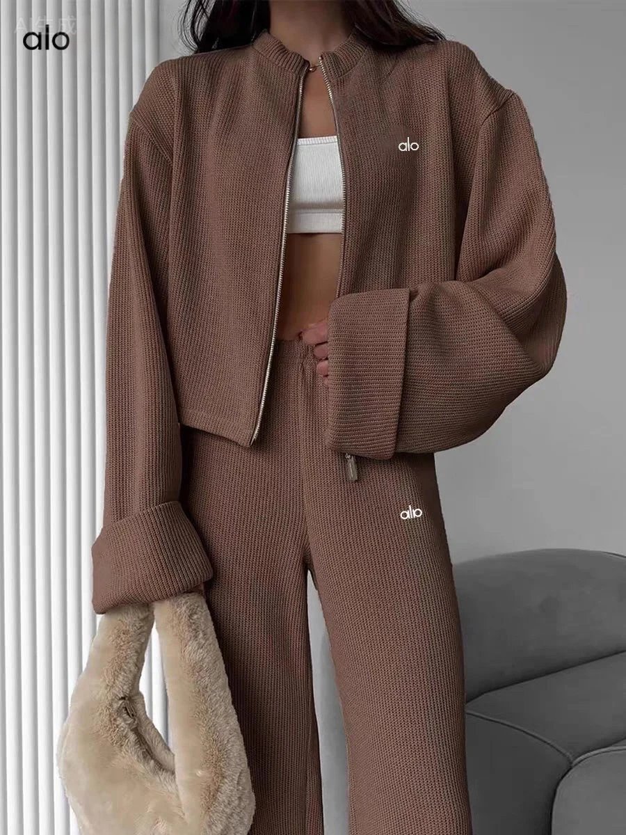 Alo Tracksuits Knitted zip-up jacket and wide-leg trousers set image 4
