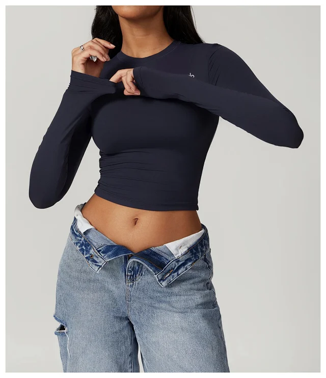 Alo Shirts Cropped crew-neck long-sleeve top product detail image 48