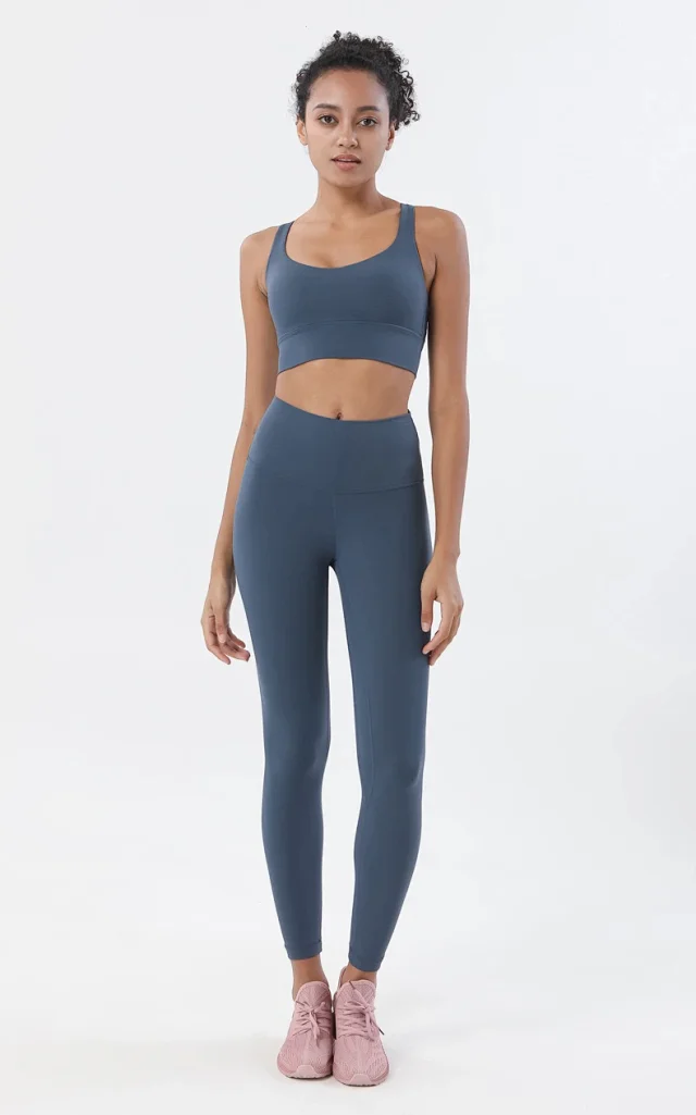 Alo Underwear Crisscross Back Sports Bra product detail image 26