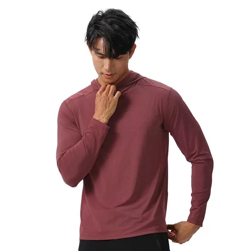 枣红色
