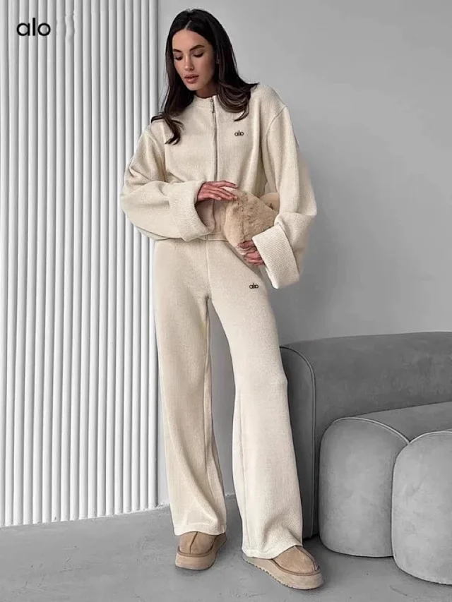 Alo Tracksuits Knitted zip-up jacket and wide-leg trousers set product detail image 6