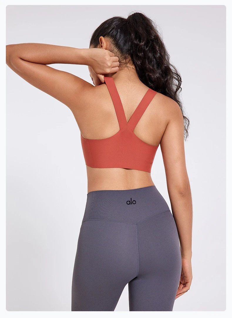 Alo Yoga Essential Sports Bra Black Activewear - 18