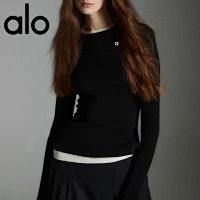 Alo Long Tee — seller photo 3