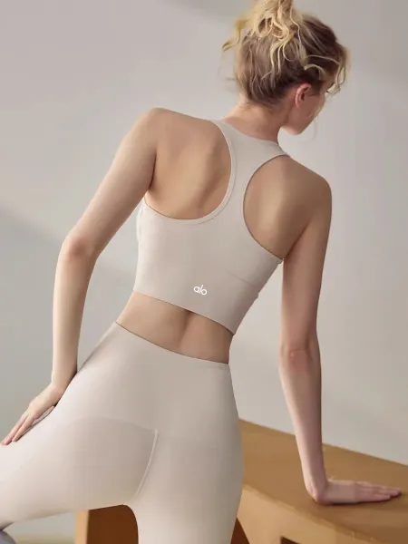 Design Sports Bra in Burgundy with High-Waisted White Leggings Set Activewear - 5