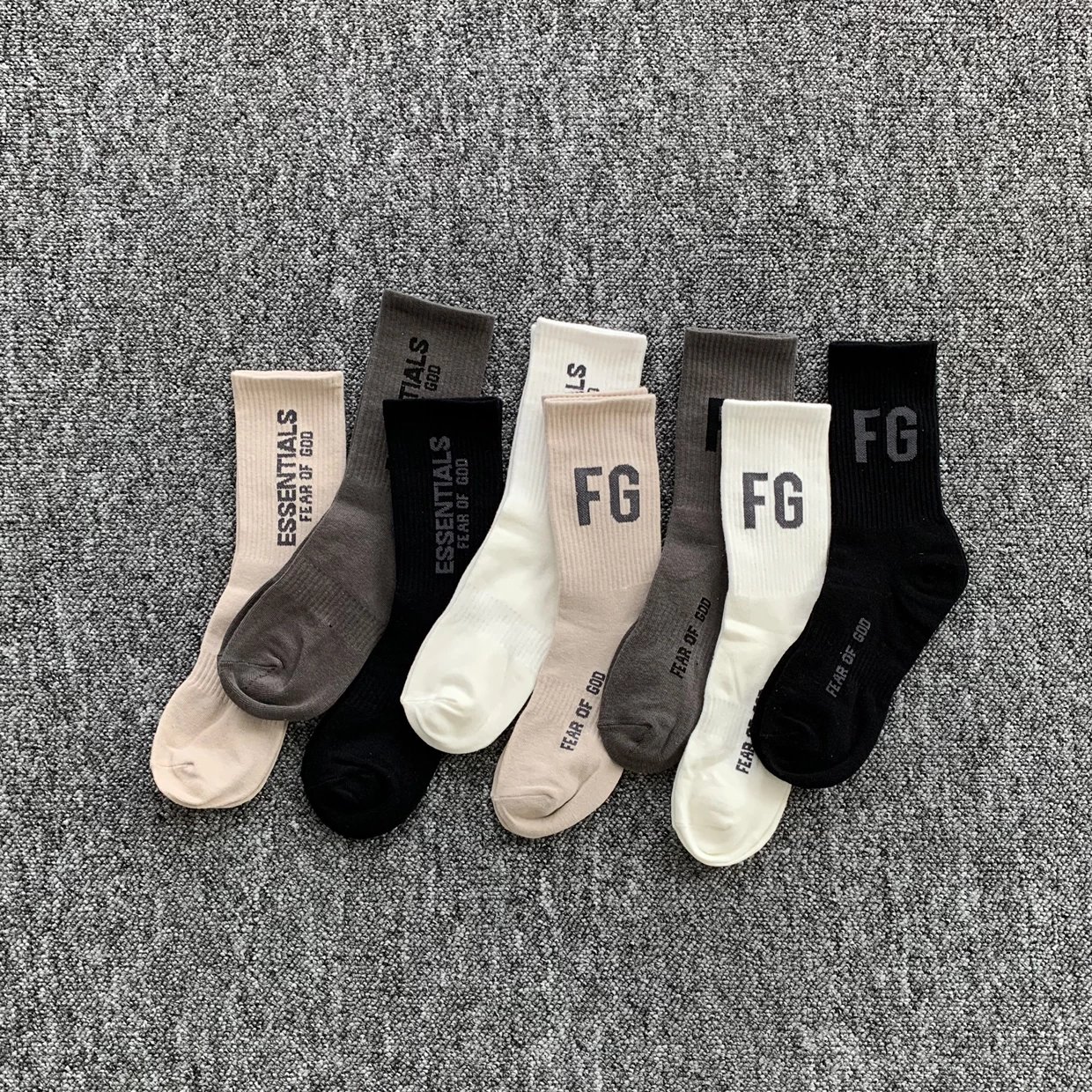 pure cotton! Fortune FG letter socks mainline trend street sports men's and women's mid tube socks