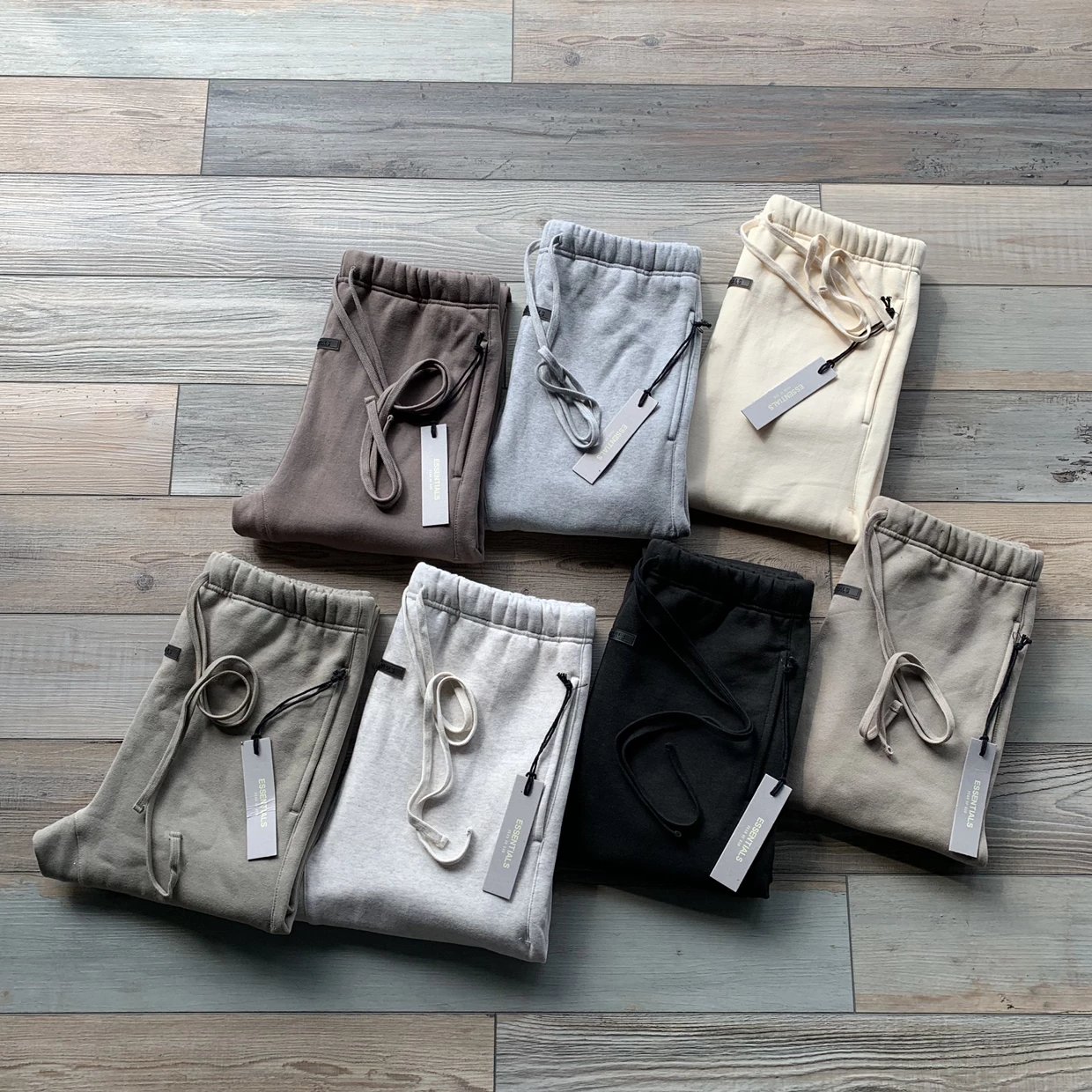 Clearance! 👍 The same impeccable quality as always! Classic FOG Essentials 3M Reflective Fleece-Lined Sweatpants in Multiple Colors - High-Street Style, Super Versatile