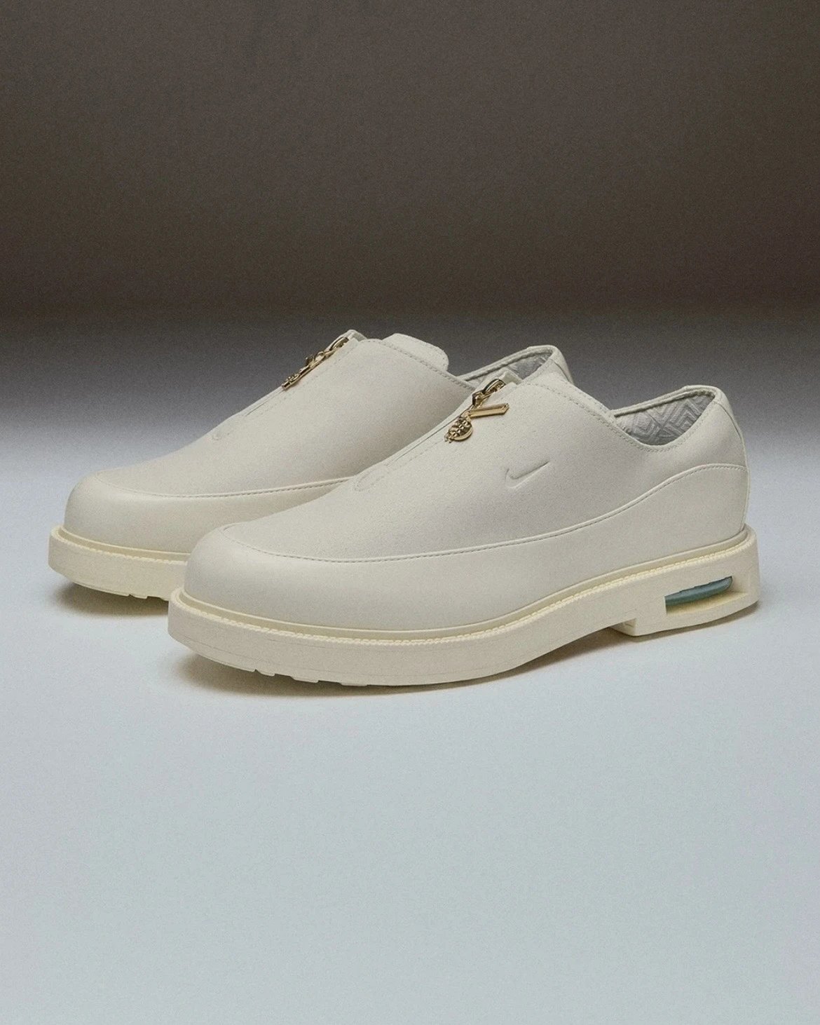 Air Afrique x NK Air Max RK61 黑 白  简约休闲 联名  优雅小“皮鞋”