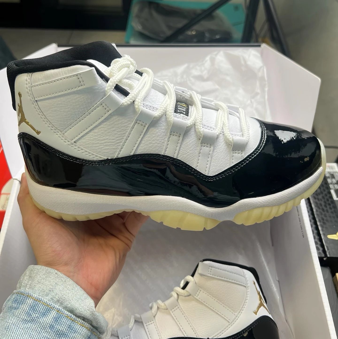 Jordan 11 Retro Gratitude CT8012-170