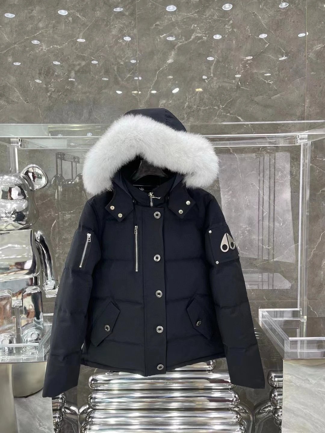 Moose Knuckles Short Down jacket