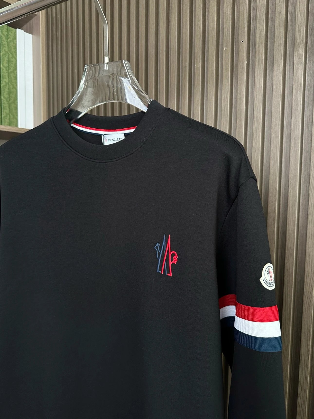 Mon sweatershirt 12