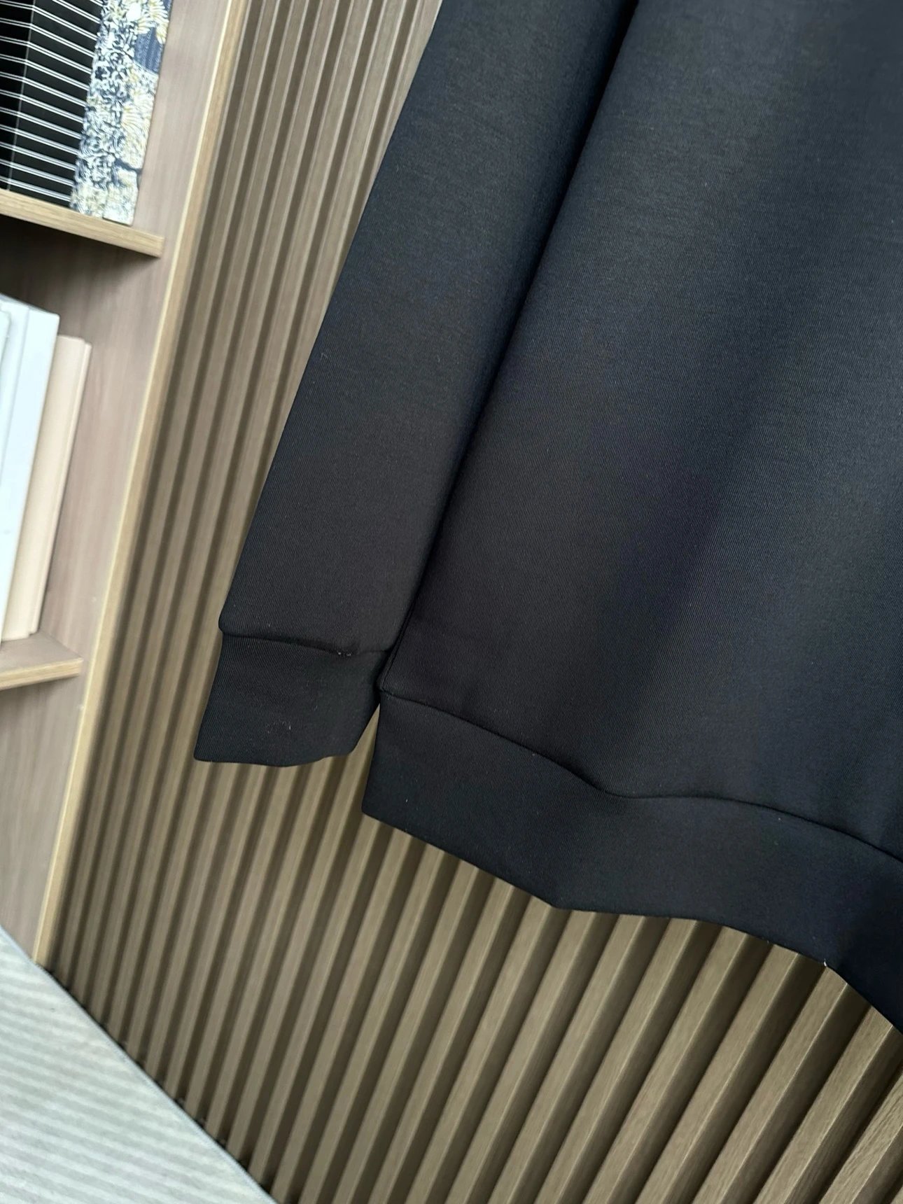 Mon sweatershirt 13