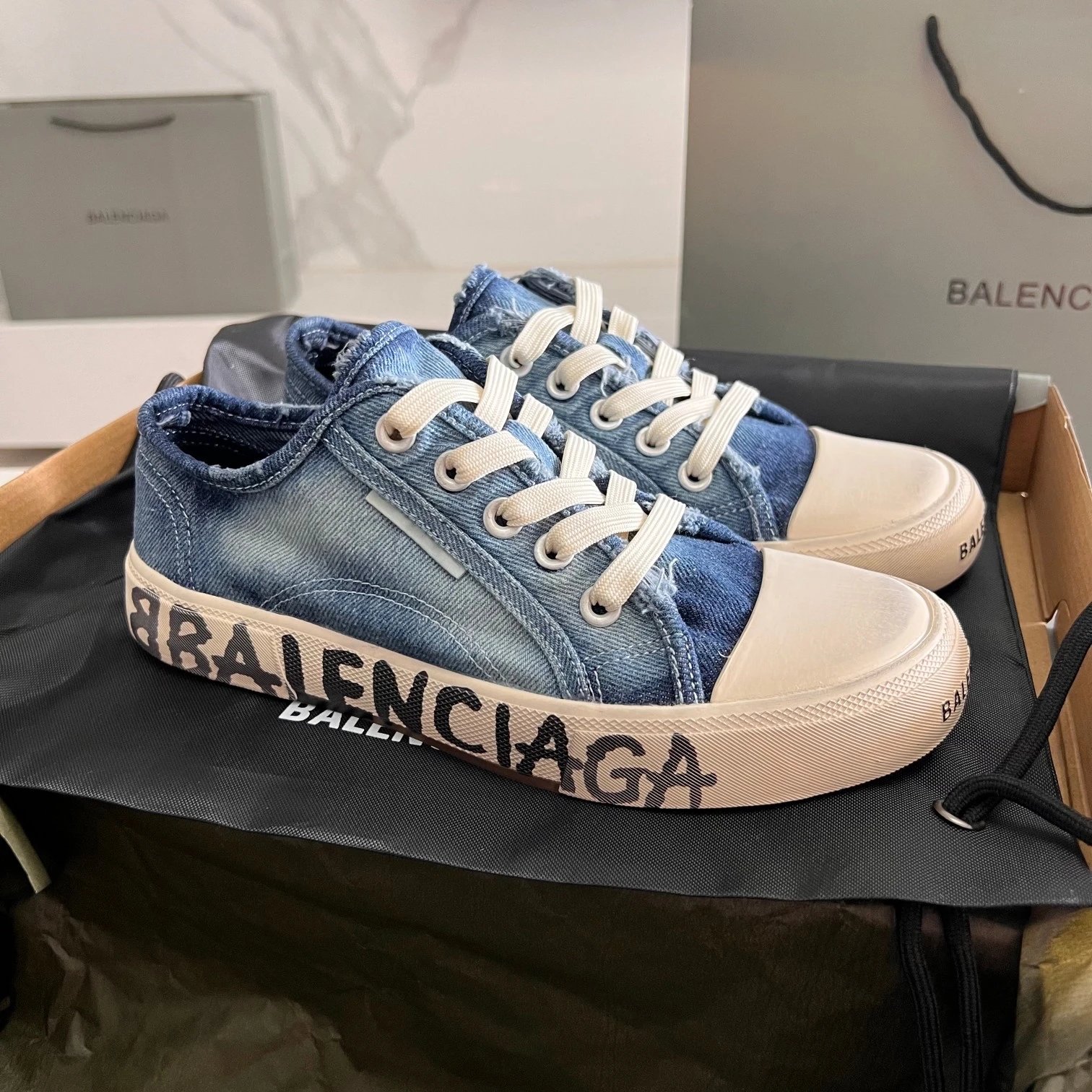 Logo Blue Denim Low-Top