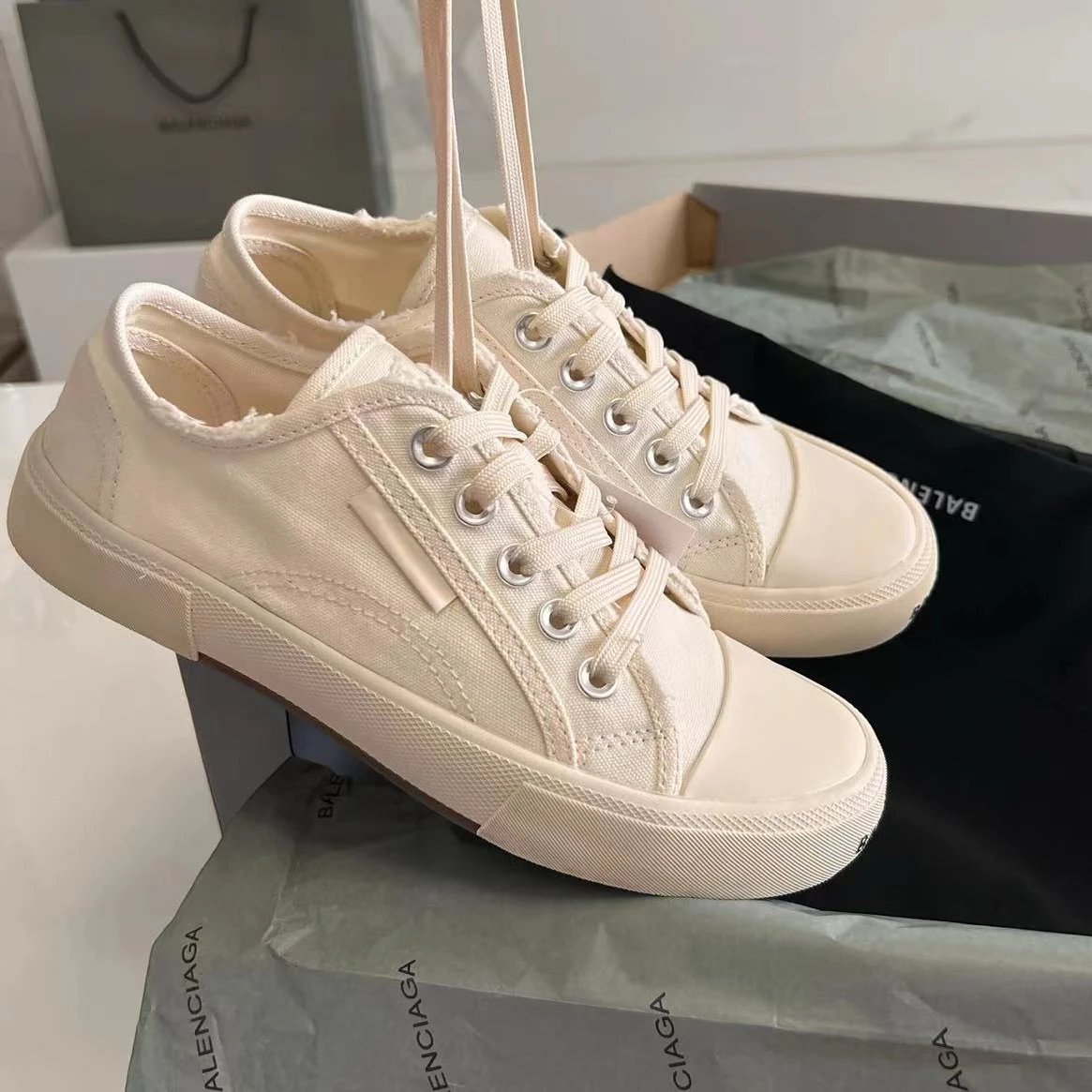 White Canvas Low-Top