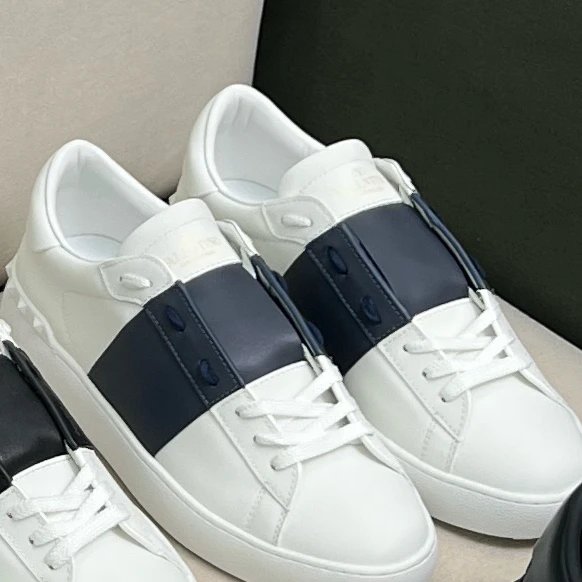 Vltn white shoes