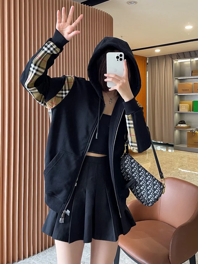 Burberry Hoodies & Sweatshirts Zip-Up Hoodie with Check Panels product detail image 41