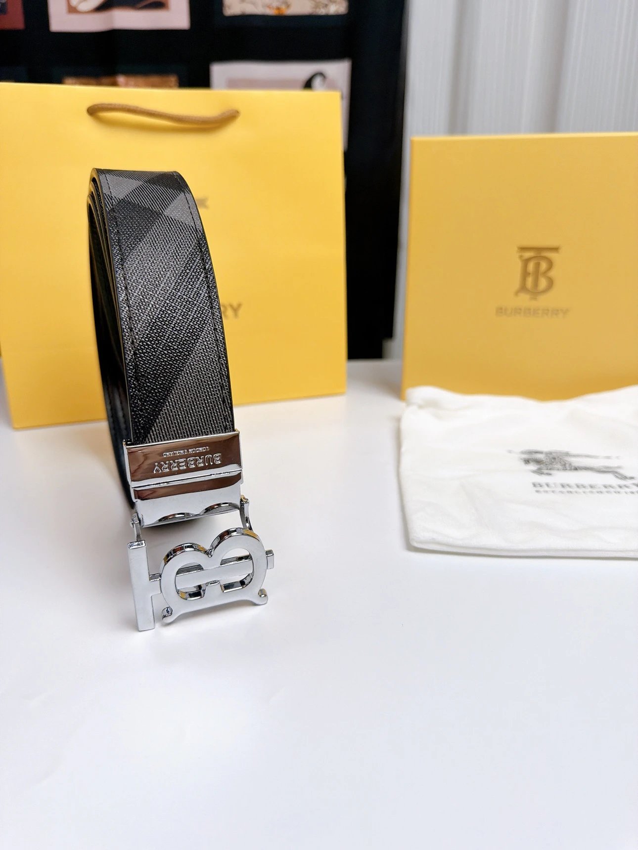 Men's Plaid Reversible Leather Belt with Full Gift Packaging + Hole Punch