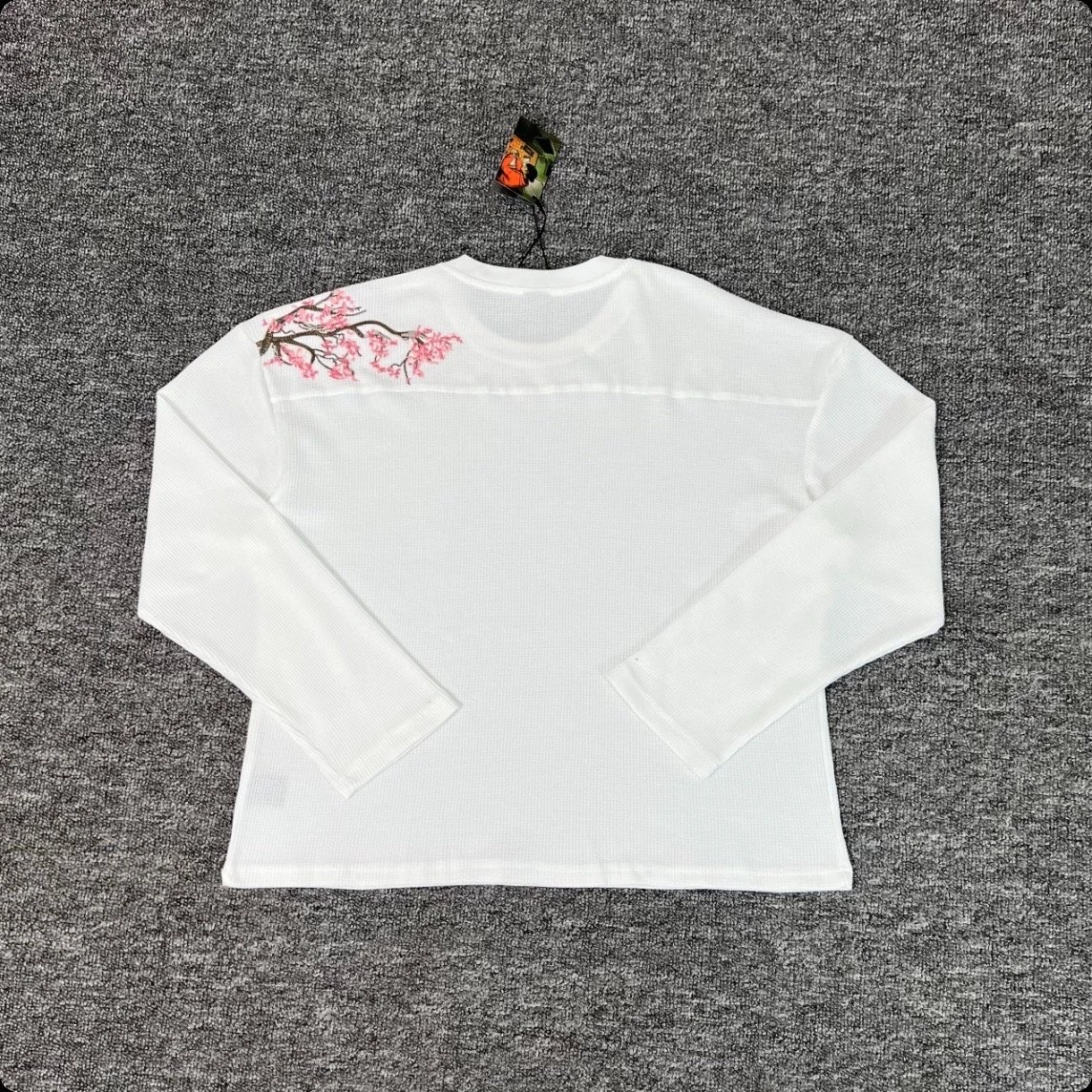 Tee White