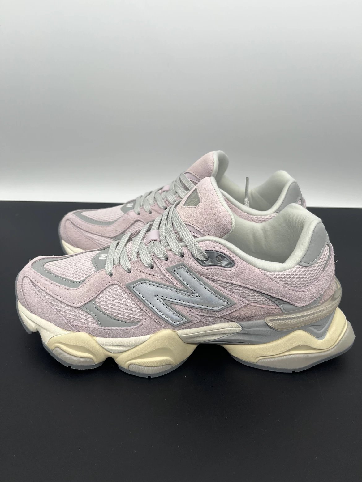 NB9060 Pink