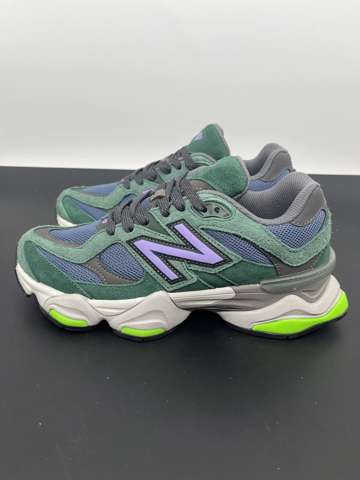 NB9060 Green Purple