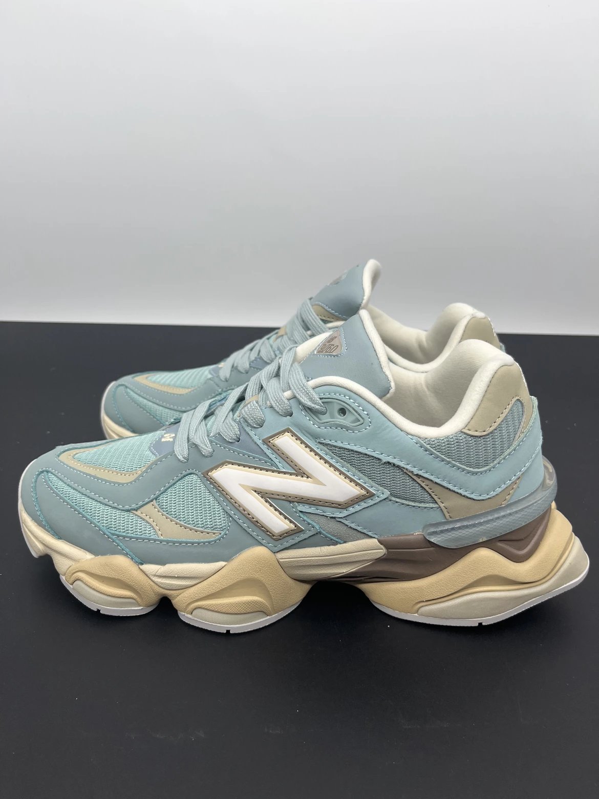 NB9060 Light Blue