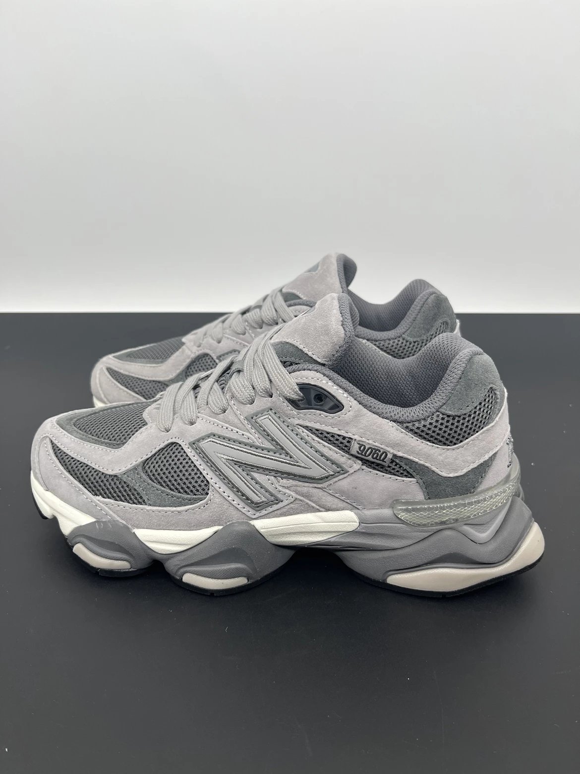 NB9060 Deep Grey