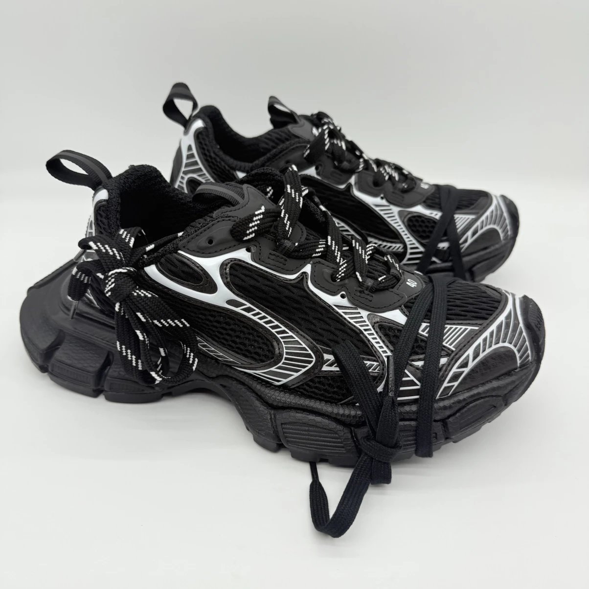 Paris 3XL Distressed Dad Shoes Black White