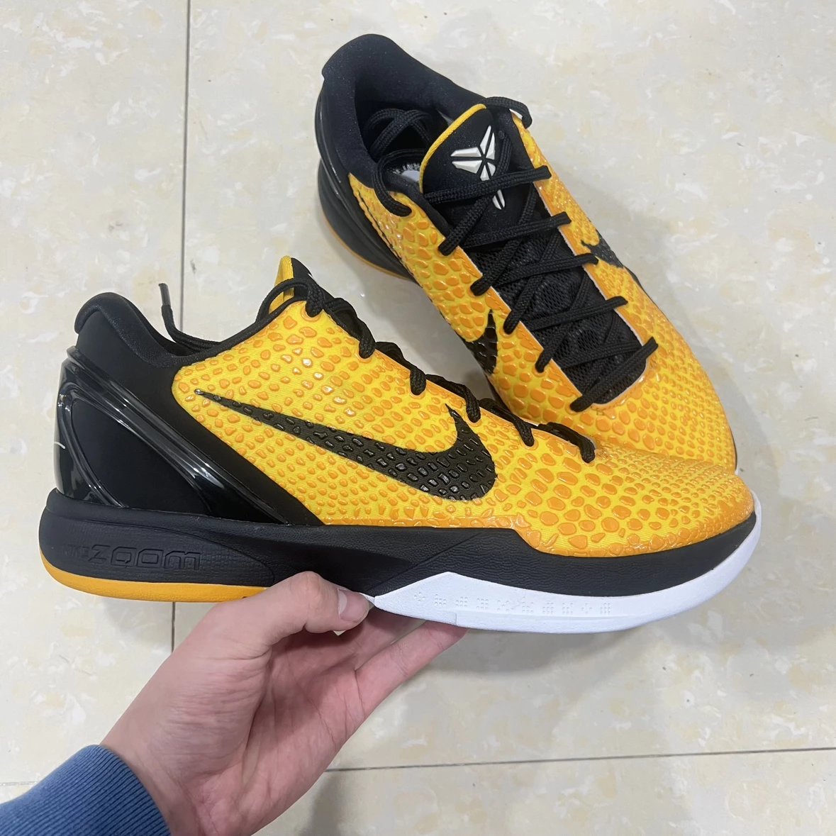 S2 Kobe6 Lightbulb 002