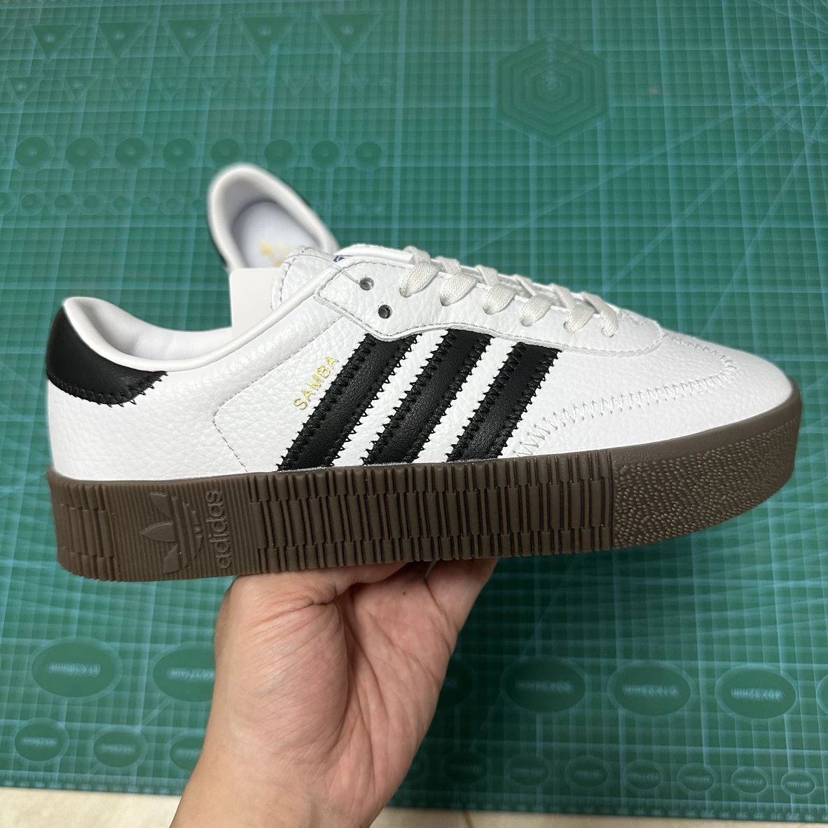 (M Batch)AD Samba thick sole black and white